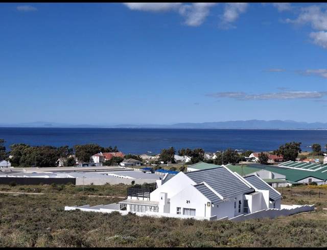 LAND FOR SALE IN SANDY POINT